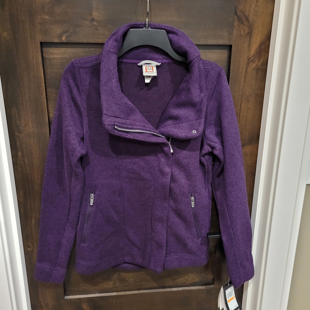 NWT Avalanche Verona Assymetric Jacket
